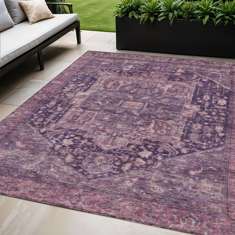 Tapis intérieur lavable 5 pi x 8 pi médaillon aubergine