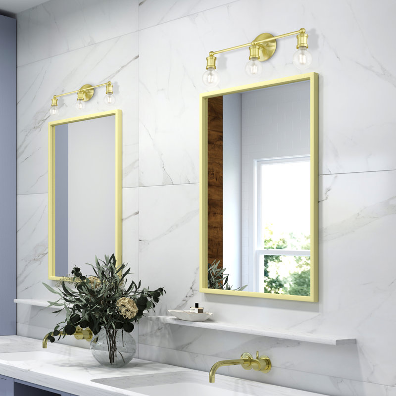Éclairage de salle de bain à intensité variable 3 lumières Grogan, Laiton satiné