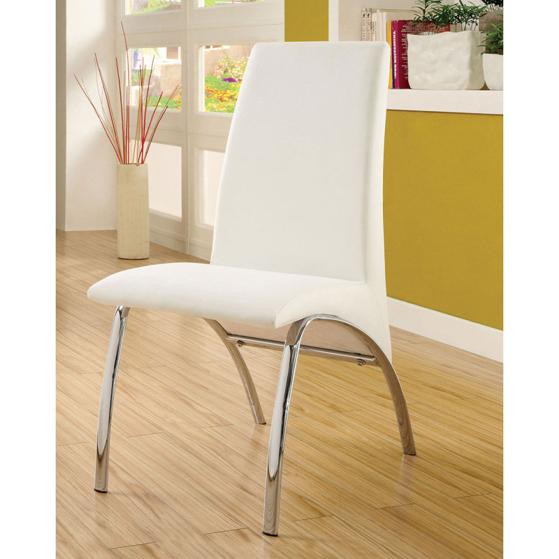 Chaise d'appoint rembourrée Oshin, Blanc