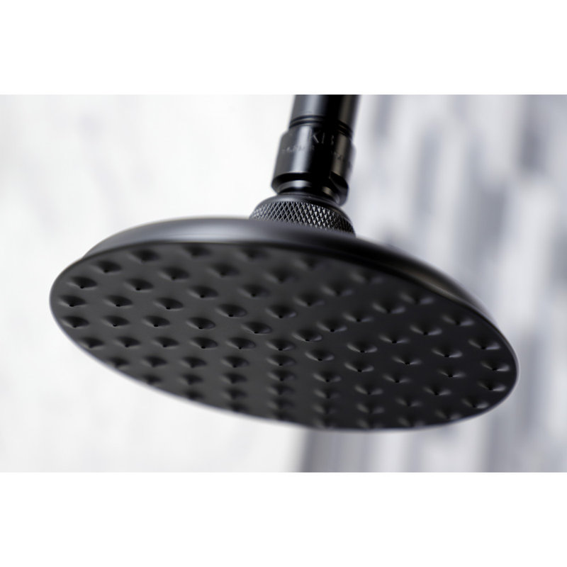 Pomme de douche ronde en laiton victorien 5-1 / 4 po avec bras de douche Kingston, Noir mat