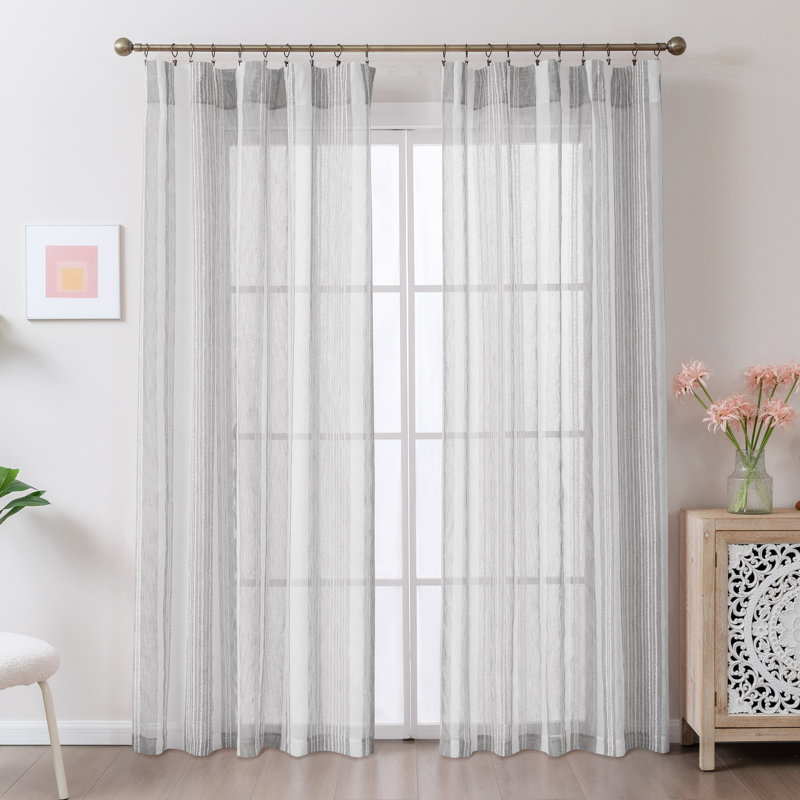 Paire de rideaux transparents avec passe-tringle Farmhouse, L 52 po x H 108 po, Gris clair