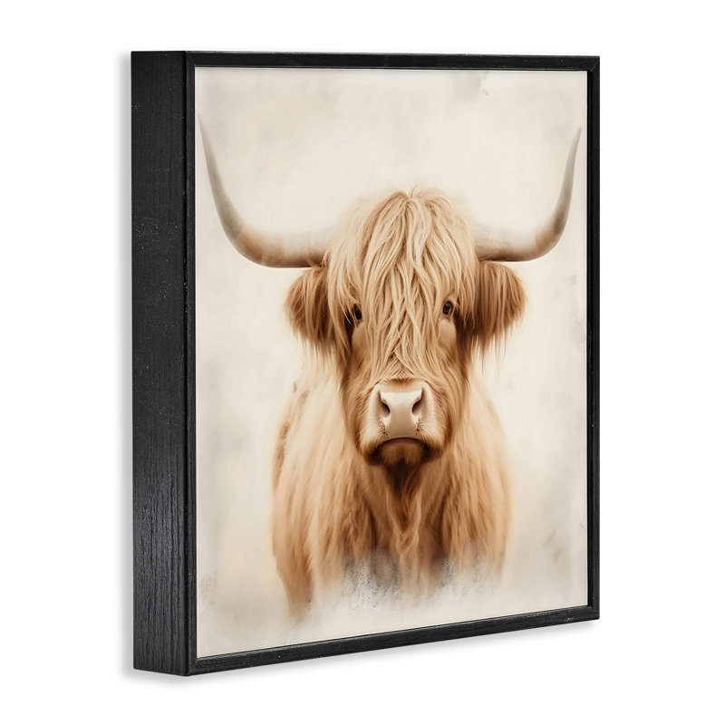 Dreamy Fluffy Highland Portrait, estampe numérique, design by Creative Studio, 17 x 17, Giclée noire de minuit encadrée