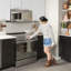 Cuisinière électrique 30 po 5,7 pi cu