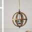 Lustre en bois à quatre lumières