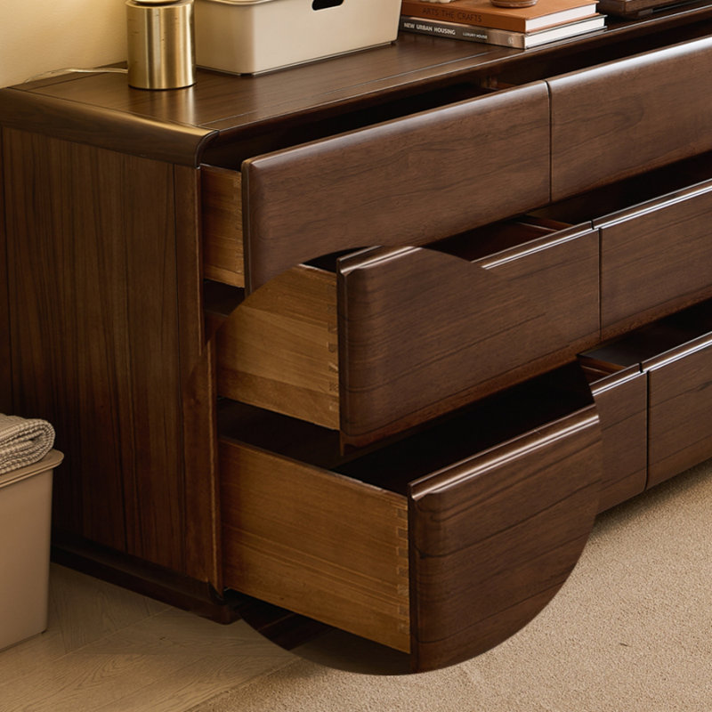 Commode simple en bois de noyer noir