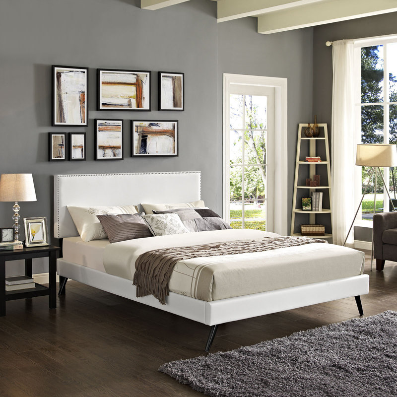 Lit plateforme tapissier en vinyle avec pieds ronds évasés Modway Phoebe, Très grand, Blanc