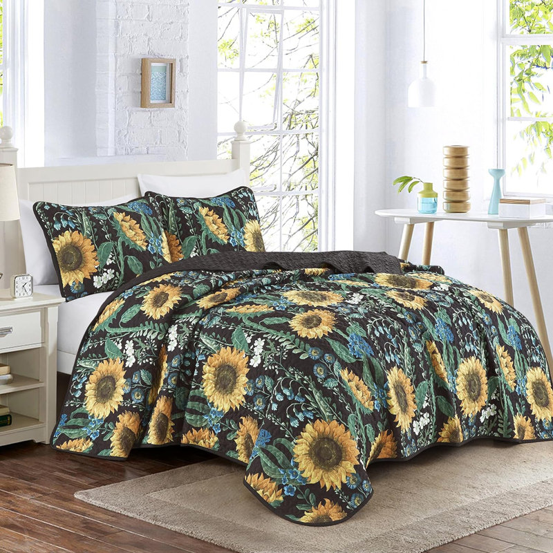 Queen Reversible Black Sunflower Floral Bedspread Set
