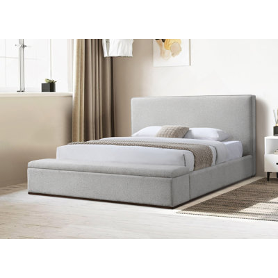 Très grand lit en lin beige avec rangement