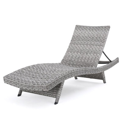 CRETE WICKER CHAISE LOUNGE