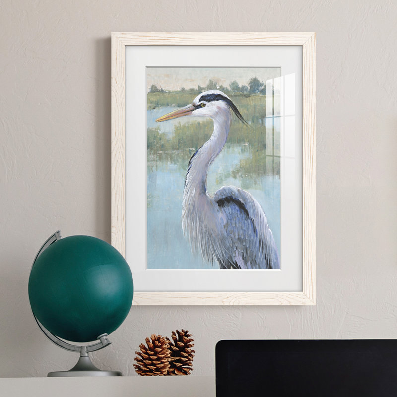Blue Heron Portrait I - peinture encadrée, H 24 po x l 20 po x P 1 po, Blanc