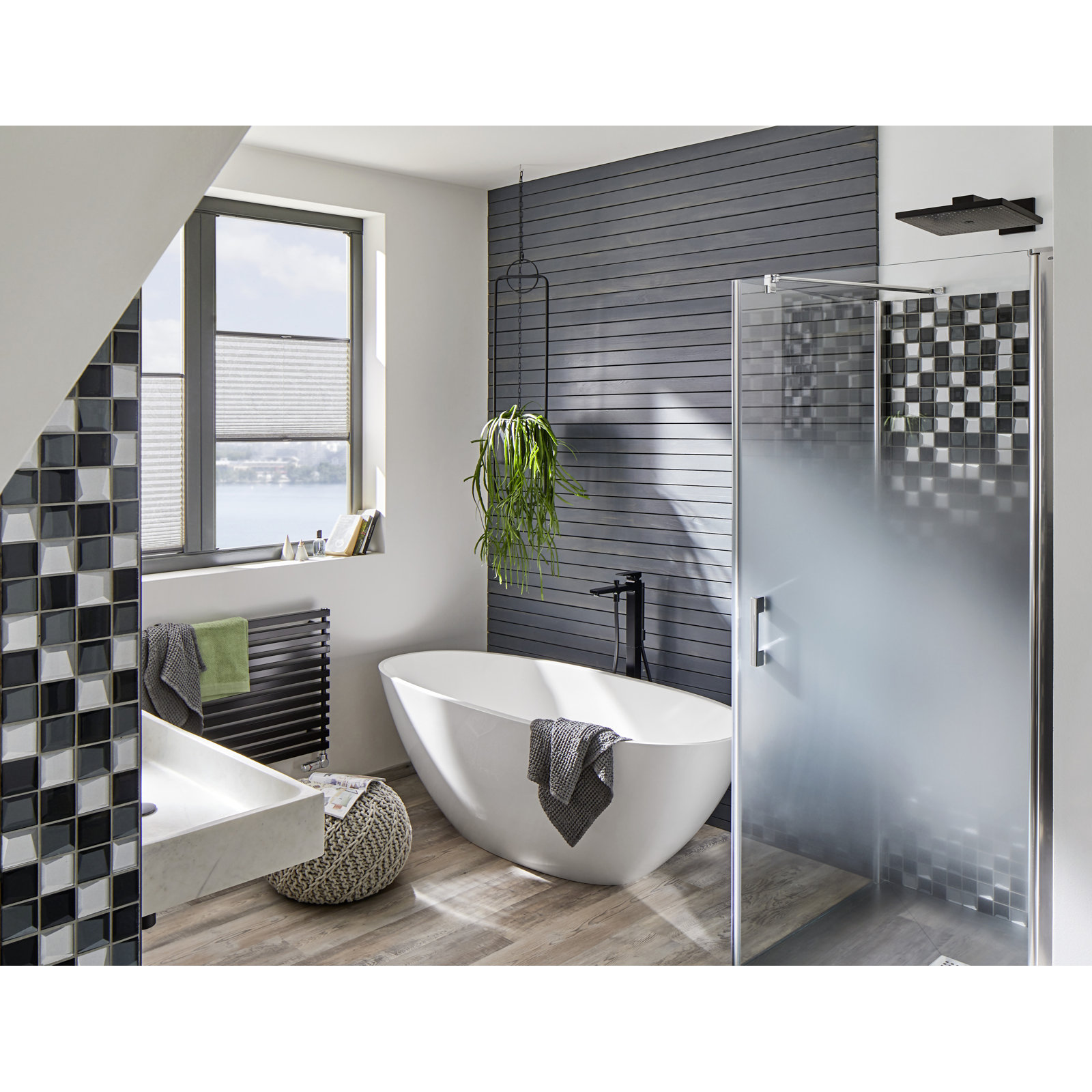 Metropol Freestanding Tub Filler Trim, Matte Black