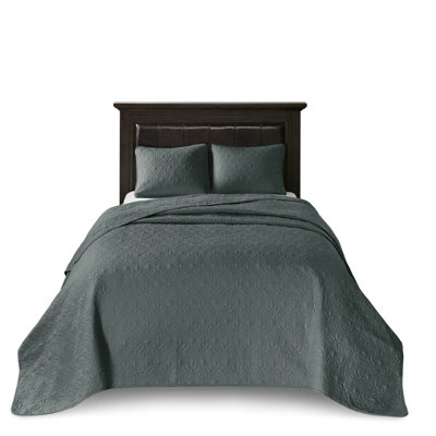 3 Piece Reversible Bedspread - Quilting For A Luxurious Feel, Pre-Washed Cotton Filling Comfort, Includes & 2 Shams Design Tranquil Bedtime Moment, Comes With