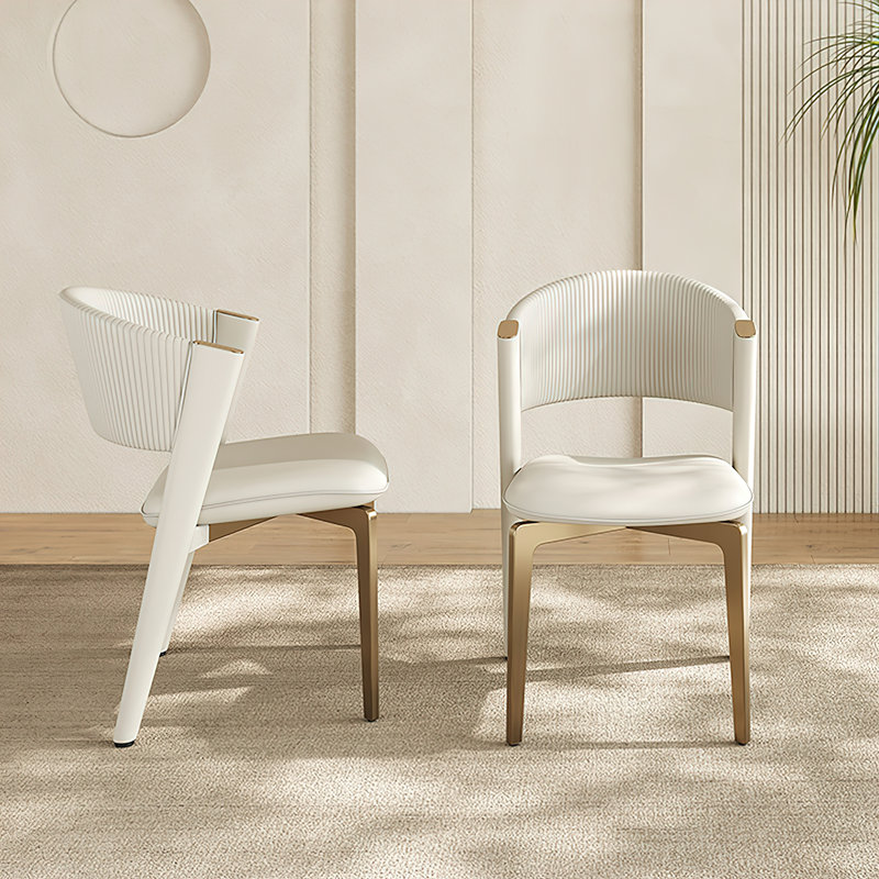 Modern Ribbed Back Dining Chair with Gold Accents - Comfortable Upholstered Seat, Stylish Design