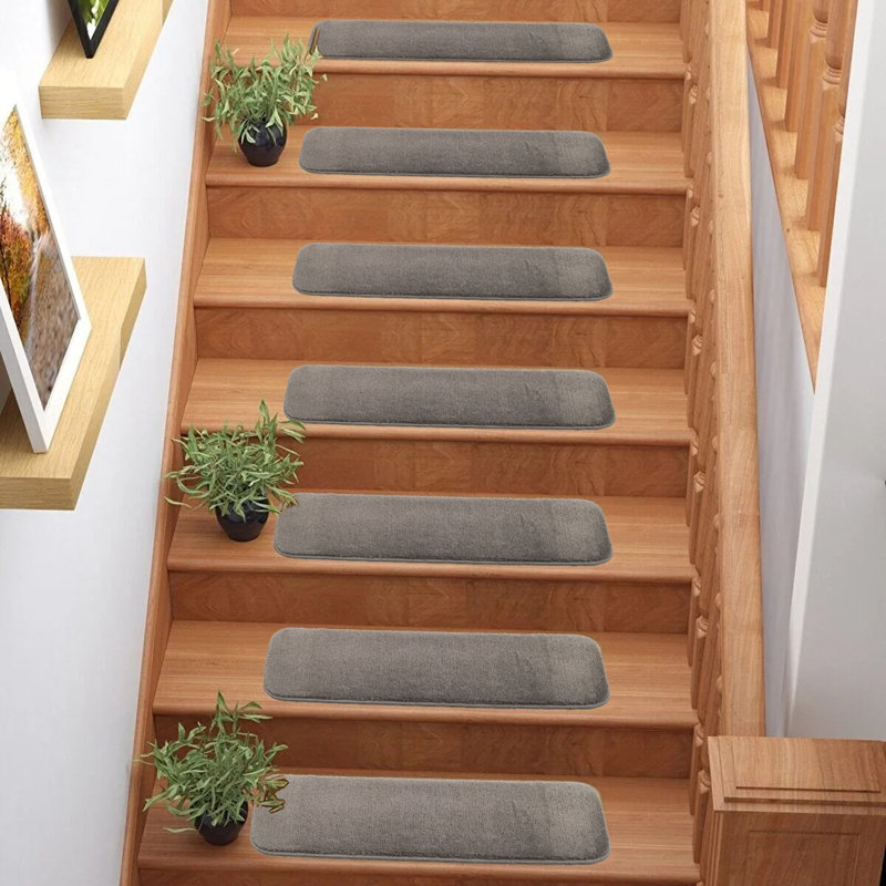 Tapis d'escalier intérieur antidérapant Comfy Collection, Gris, Rectangle 30 po x 8,5 po, Ensemble de 13