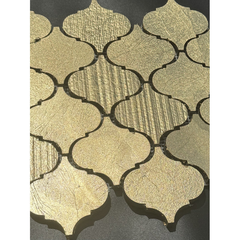 Carrelage mosaïque en marbre doré