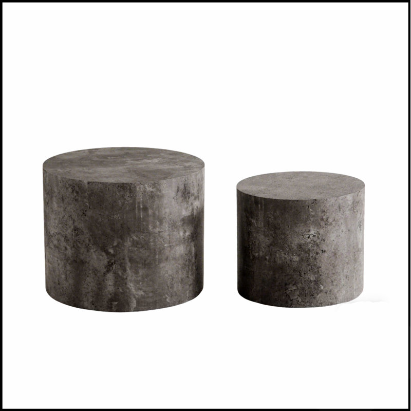 Ensemble de 2 tables basses gigognes rondes en bois, modernes et idéales pour les petits espaces (salon et chambre), parfaites comme table d'appoint élégante et fonctionnelle.