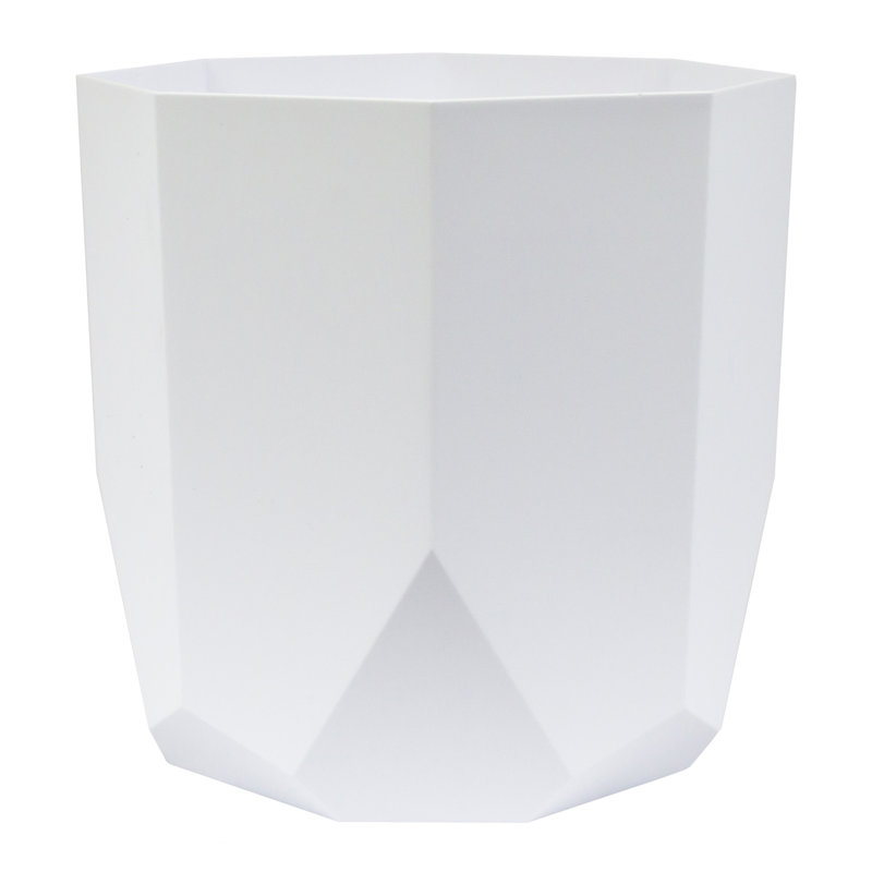 Tuxton Geometric Plastic Indoor/Outdoor Planter, 9.75" x 10.13" x 10.13", White