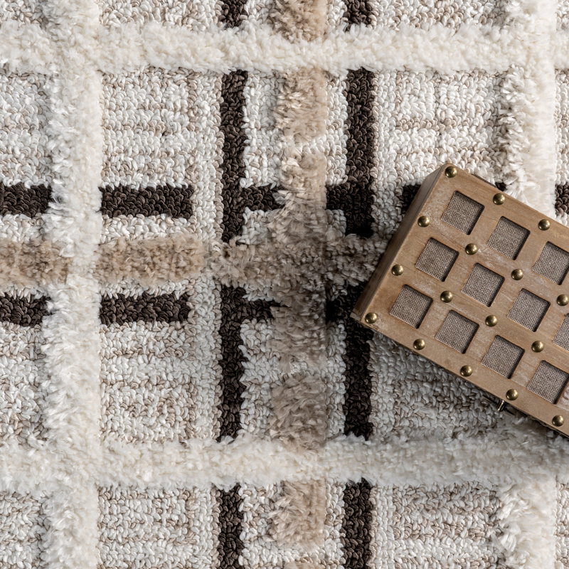 Crimson High-Low Plaid Tasseled Area Rug, Runner 2' x 8'