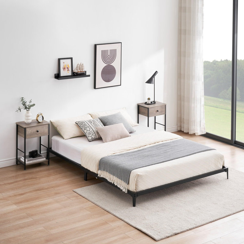 Iwen 4.6'' Bed Frame, Queen, Black