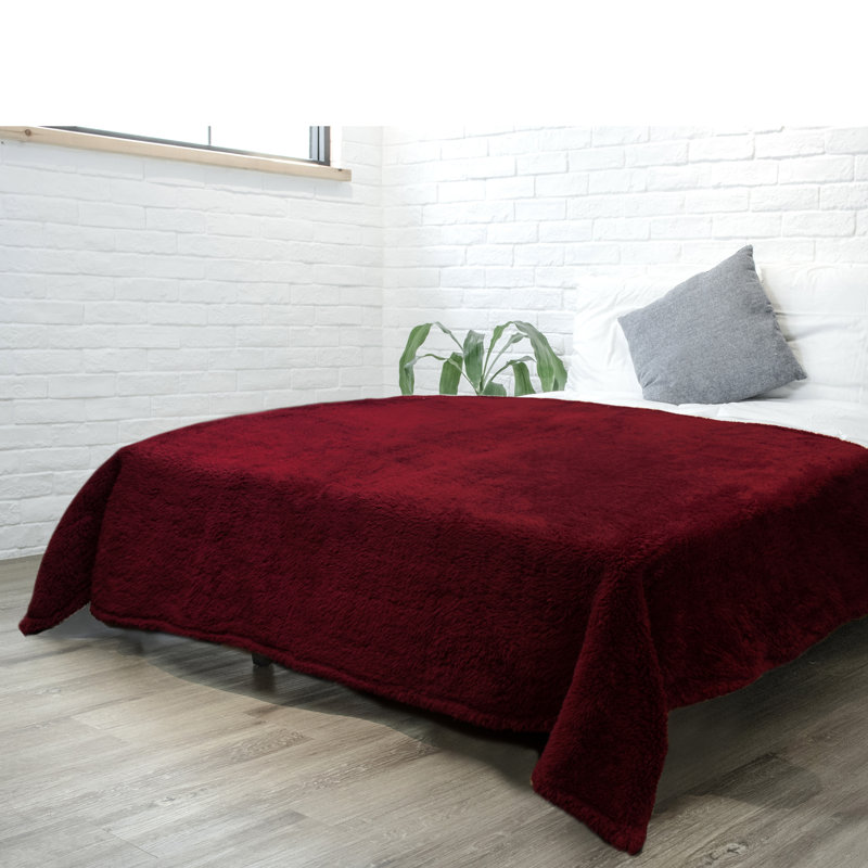 Couverture, 50 po x 60 po, Rouge