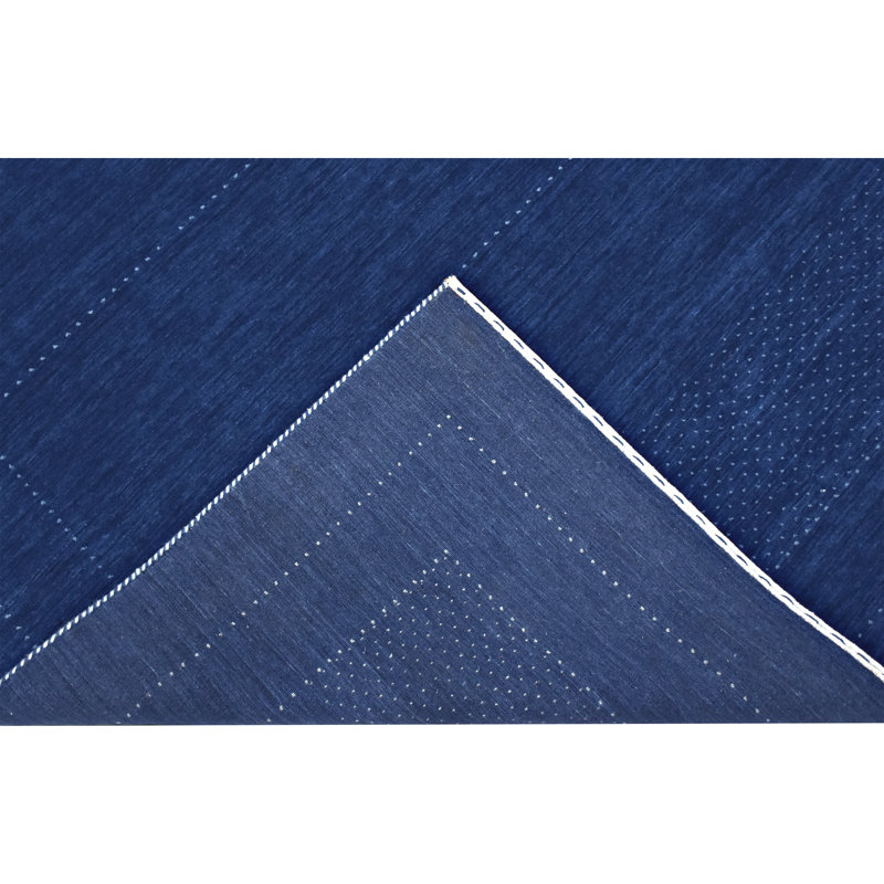Area Rug in Blue, Rectangle 4' x 6'