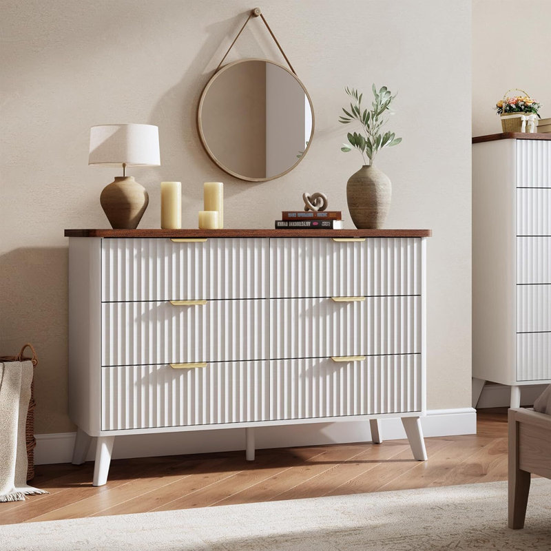 Commode cannelée de 47 po de hauteur à 6 tiroirs profonds, blanc avec plateau en noyer, Blanc/noyer