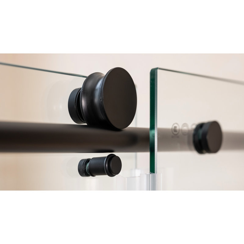 Porte de douche simple coulissante noire matte à fermeture en douceur de 60 po de largeur et de 76 po de hauteur avec verre trempé transparent de 5/16 po (8 mm), quincaillerie en acier inoxydable rouille, revêtement imperméable, tampon pour un mouvement silencieux dans la salle de bain