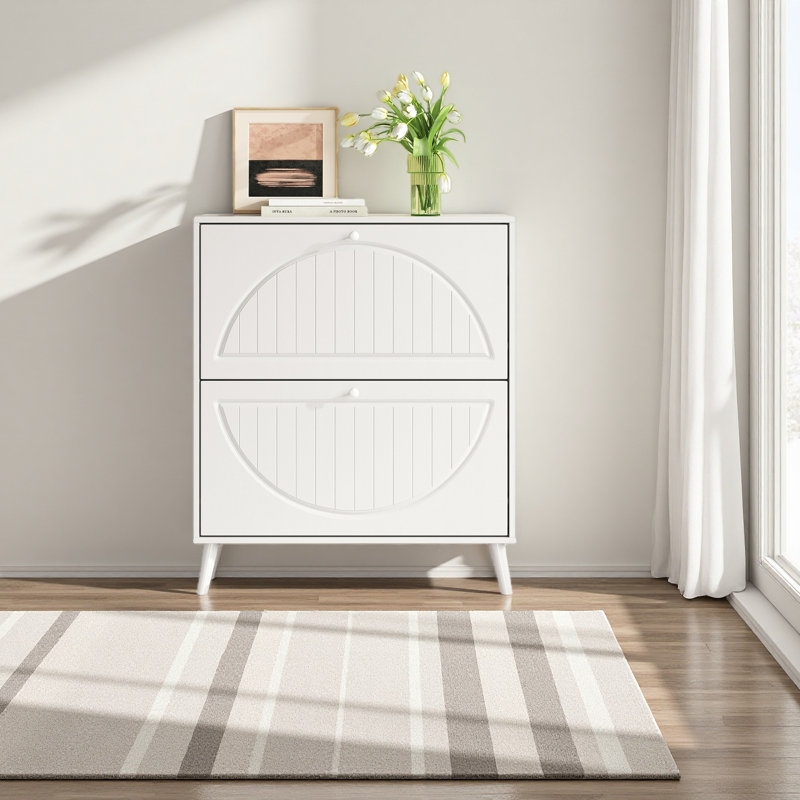 Armoire de rangement à benne basculante peu encombrante, conception étroite avec détails sculptés, pieds en bois massif, ensemble anti-basculement inclus, pour les petits espaces