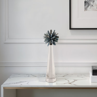 Statuette 