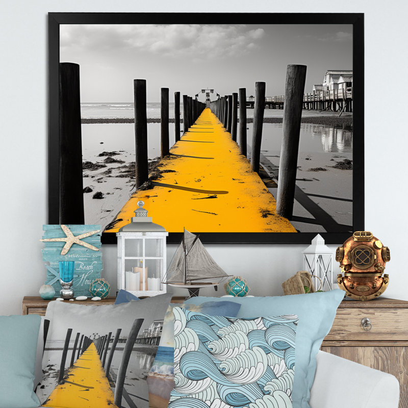 «Amandi Beach», reproduction sur toile, Cadre simple noir, H 30 po x l 40 po x P 1,5 po