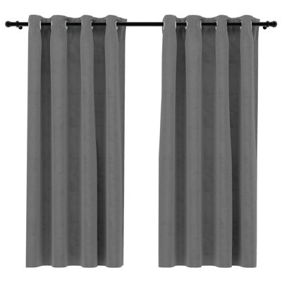 Bertello Velvet Blackout Curtains with Rings