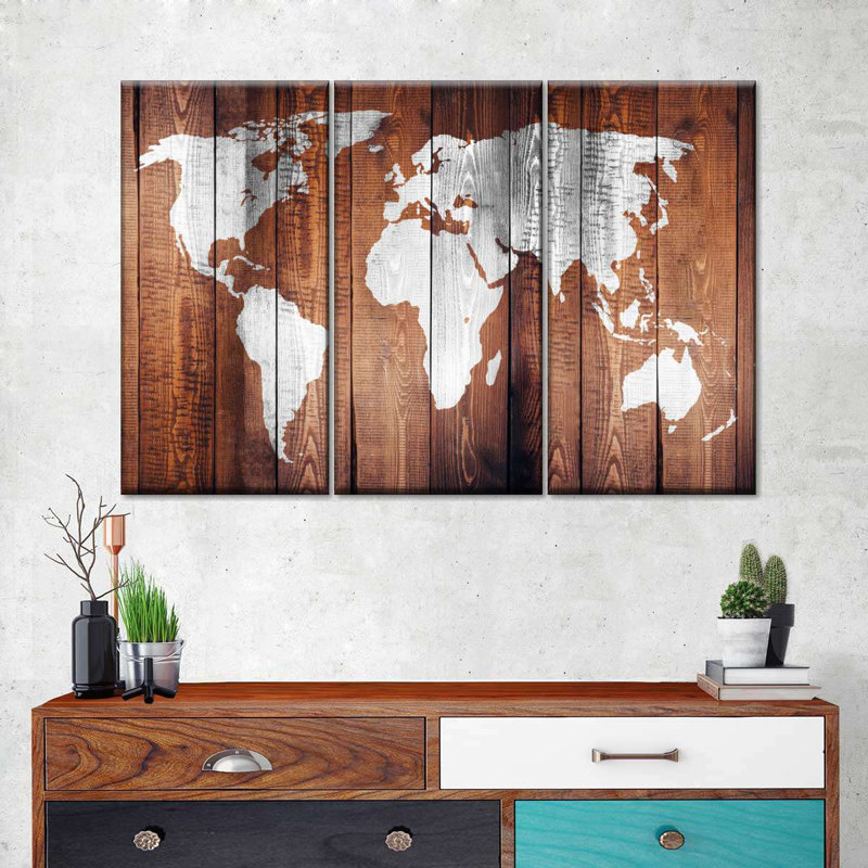 «Chestnut World Map», reproduction sur toile, H 74 po x l 48 po x P 1,25 po