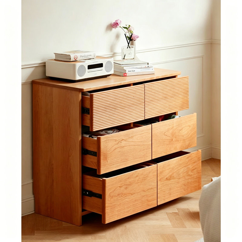 Simple Small-Sized Accent Chest