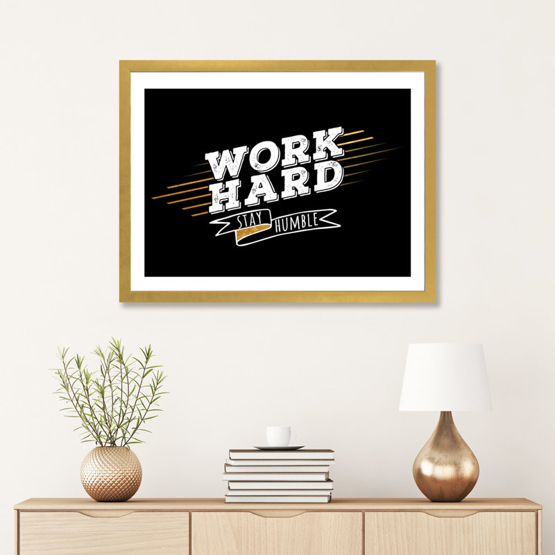 Work Hard IV par Print, H 24 po x l 32 po x P 1 po, Papier encadré doré