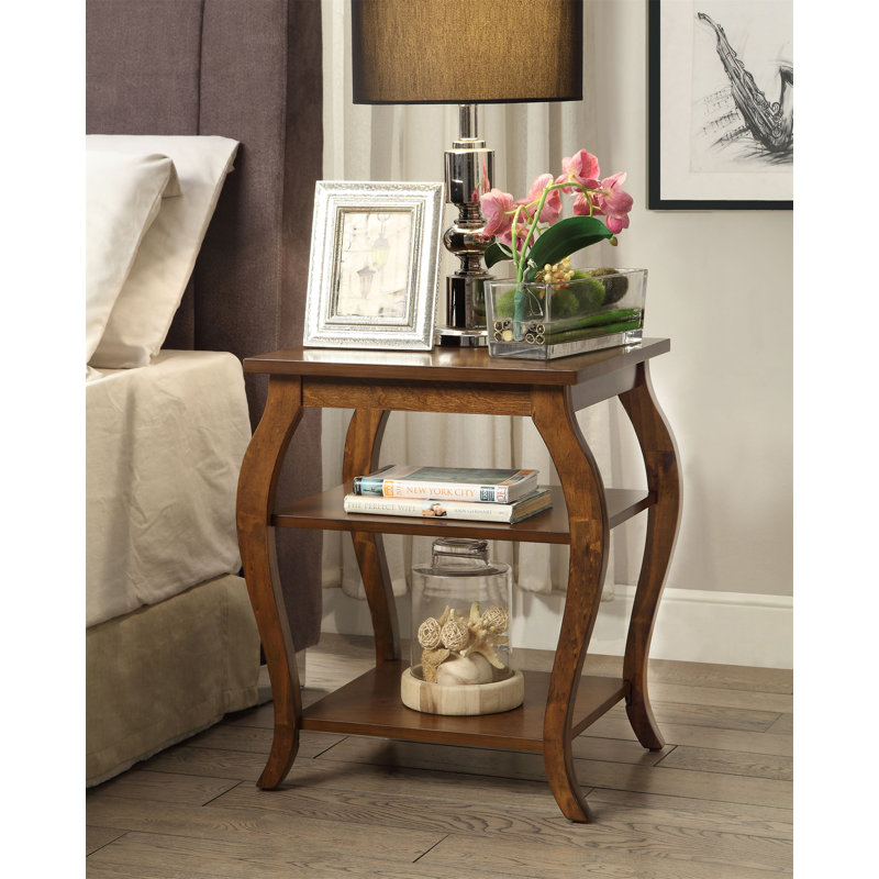 Table d'appoint Becci, Noyer