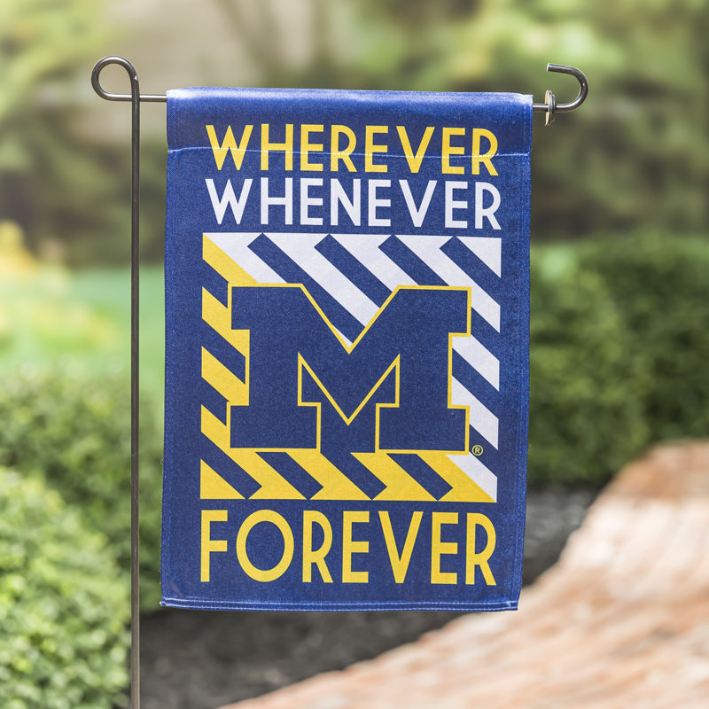 Université du Michigan, fan de la WWF