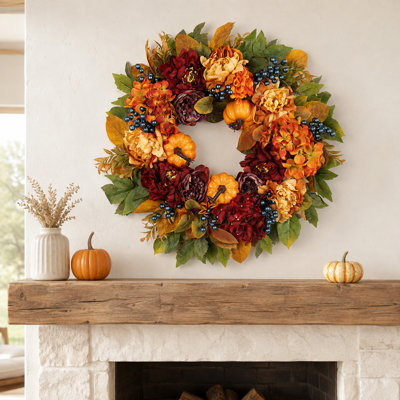 Couronne d'automne 24 po avec grappes de dahlia et de bleuets, couronne florale d'automne pour porte d'entrée
