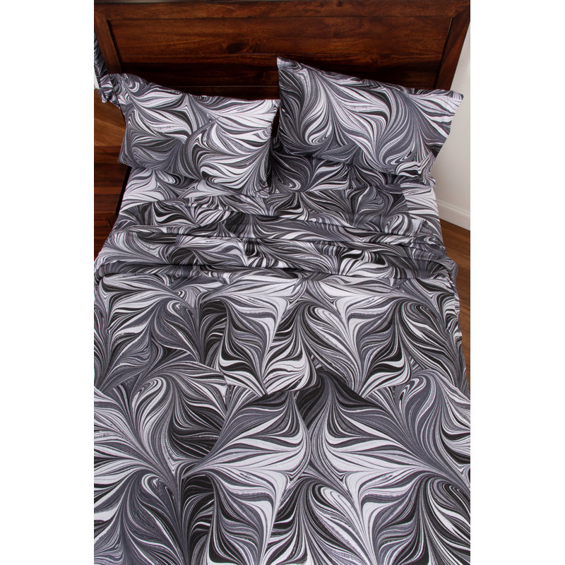 Full Black and White Microfiber Abstract Bed Sheet Set