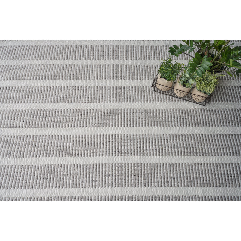 Boca Geometric Area Rug in Ivory, Rectangle 5' x 8'