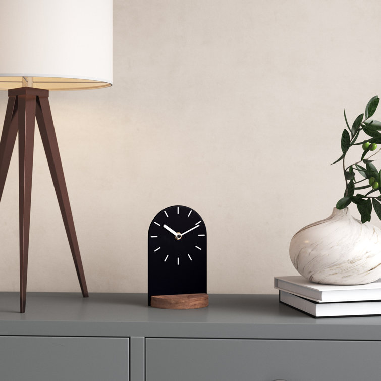 Horloge de table analogique à quartz en métal et bois