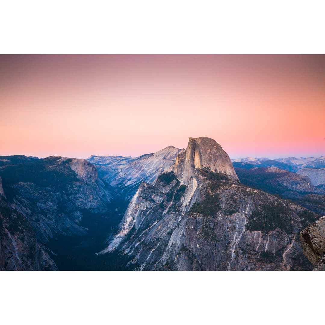 Half Dome bei Sonnenuntergang von Bluejay - Leinwandbild