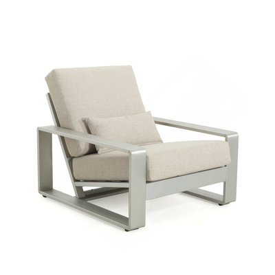 Méridienne d'extérieur et d'intérieur en aluminium, structure au fini noir avec coussin