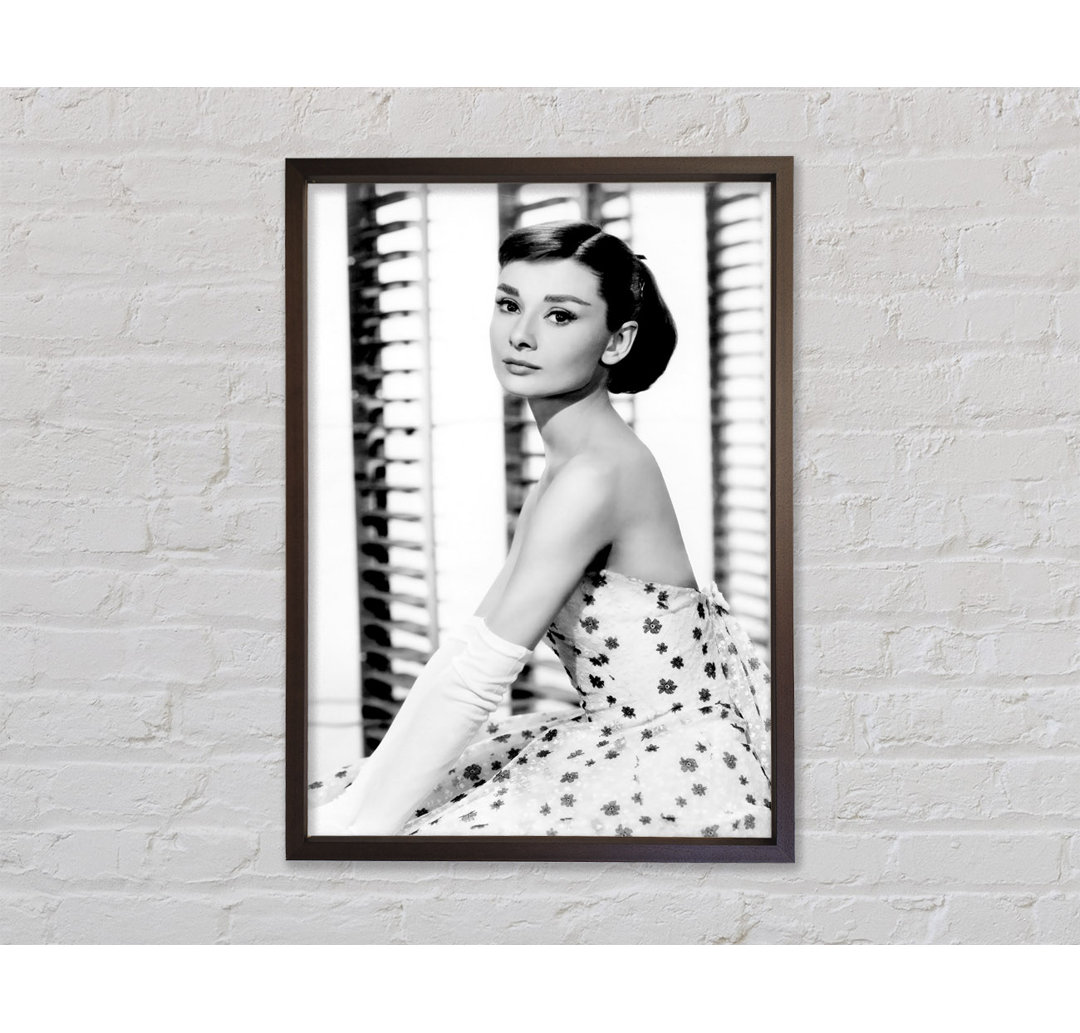 Gerahmtes Leinwandbild Audrey Hepburn Style, Kunstdruck