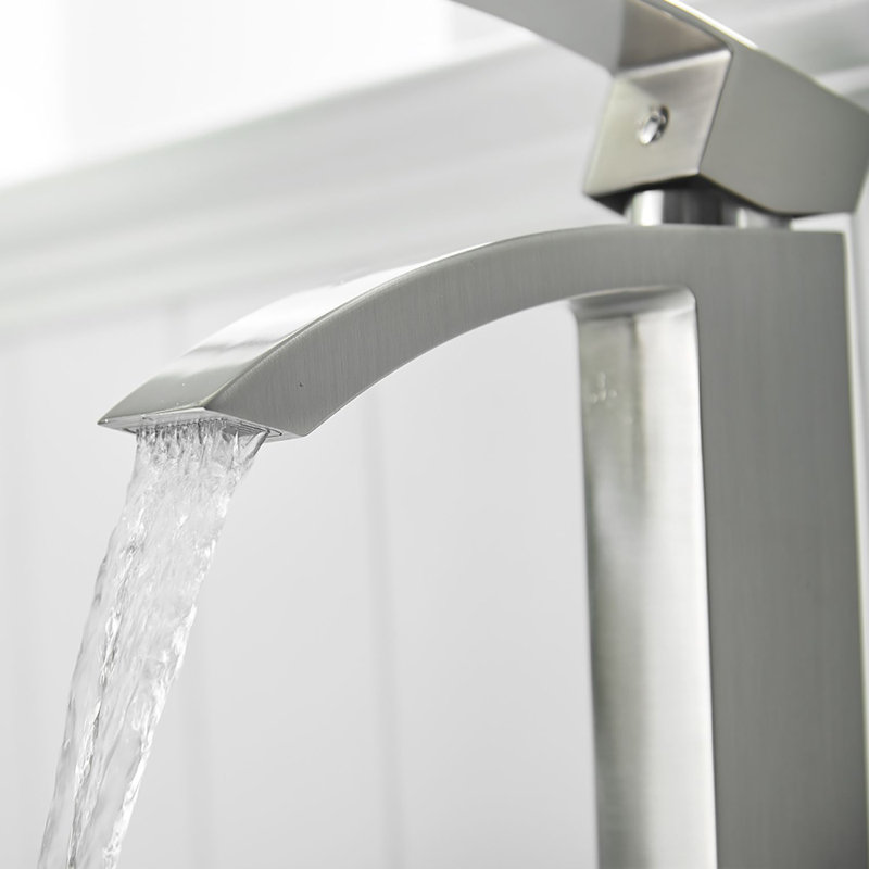 Robinet de salle de bain à un trou