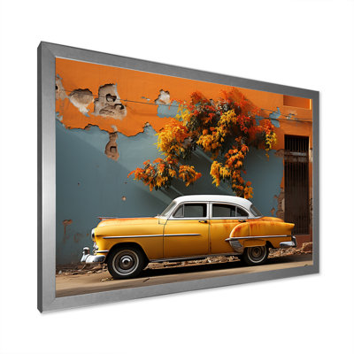 Voiture classique jaune Cuba
