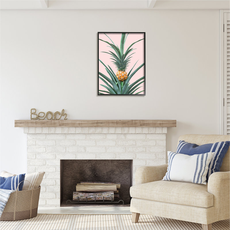 Ananas sur rose par Sissi et Seb, Giclée encadrée noir minuit, H 30 po x l 24 po x P 1,5 po