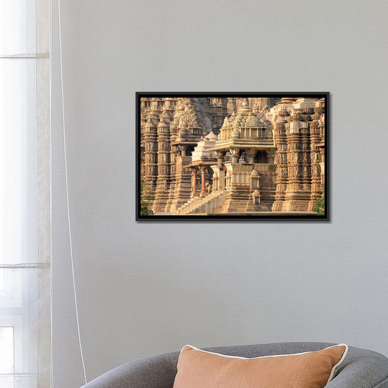 « khajuraho group of monuments », reproduction de photo sur toile, H 18 po x l 26 po x P 1,5 po, Toile avec cadre noir, Non