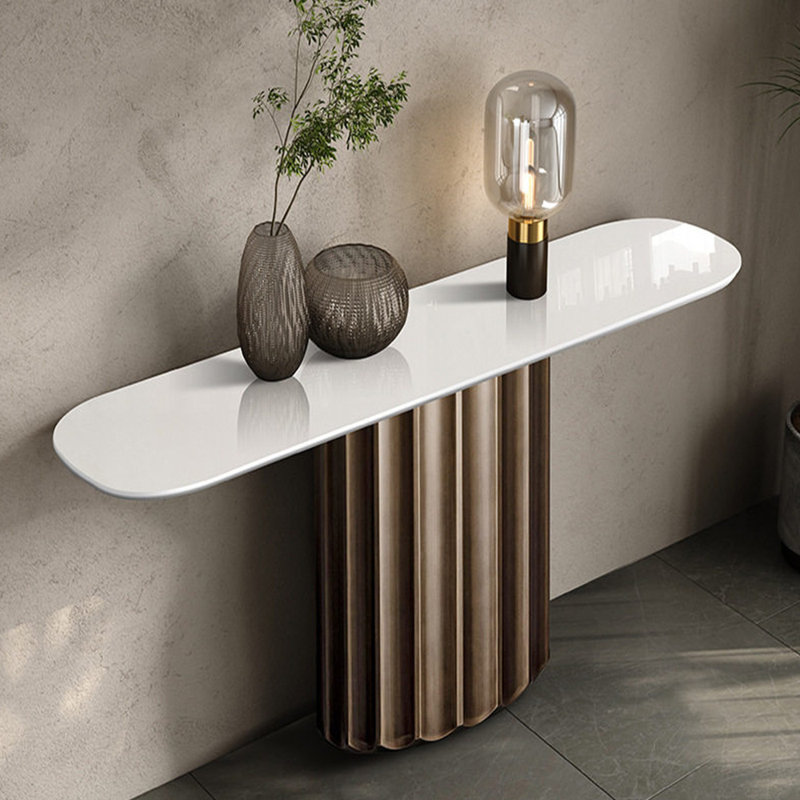 Console de style italien en pierre frittée., H 33,4 po x l 54,3 po x P 13,7 po