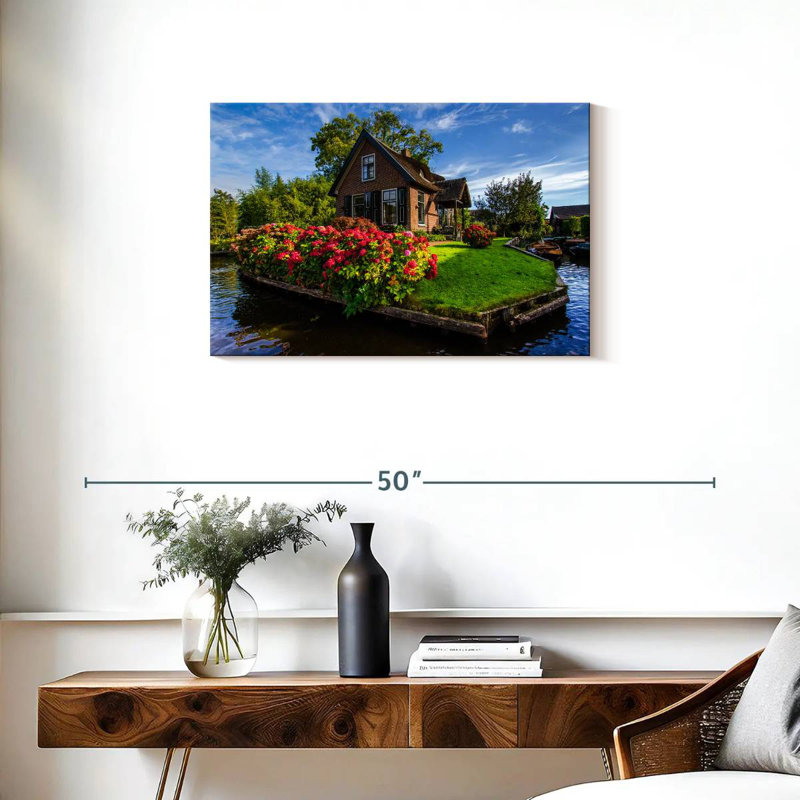 Alvord Giethoorn Island House