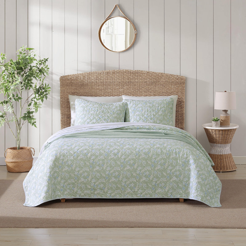 Pineapple Bloom Tropical Cotton Floral Quilt Set